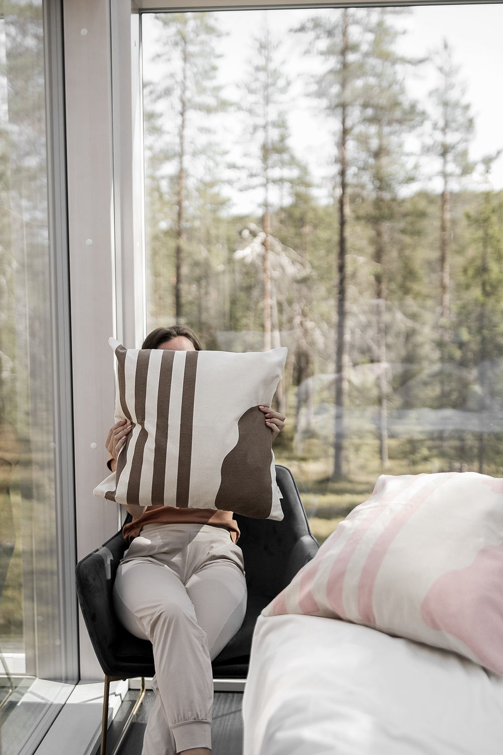 GIA latte factory koristetyynynpäällinen 50 x 50 cm